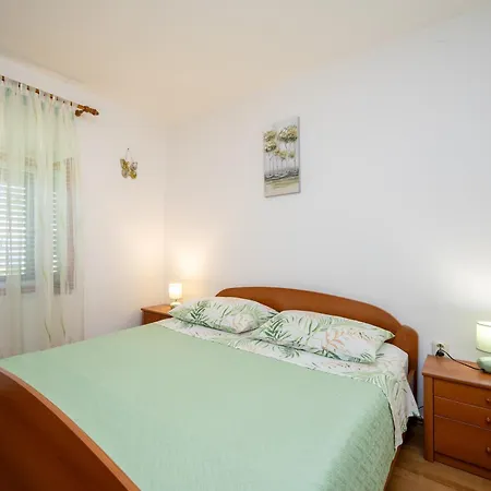 With Parking Space Savar, Dugi Otok - 12762 Διαμέρισμα Brbinj