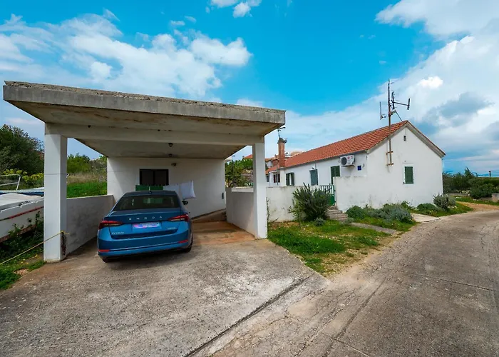 Lägenhet With Parking Space Savar, Dugi Otok - 12762