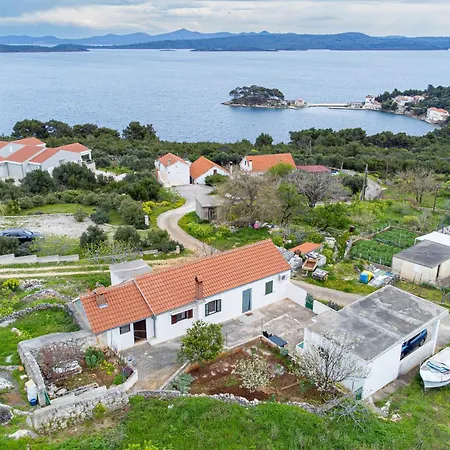 Apartment With A Parking Space Savar, Dugi Otok - 12762 *