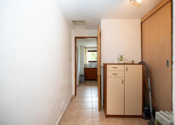 With Parking Space Savar, Dugi Otok - 12762 Апартаменты *