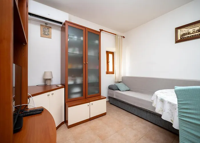 With Parking Space Savar, Dugi Otok - 12762 Brbinj